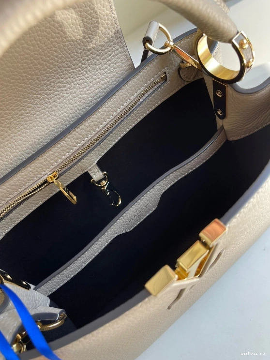 WIS VUITTON LOUIS MM CAPUCINES 1223